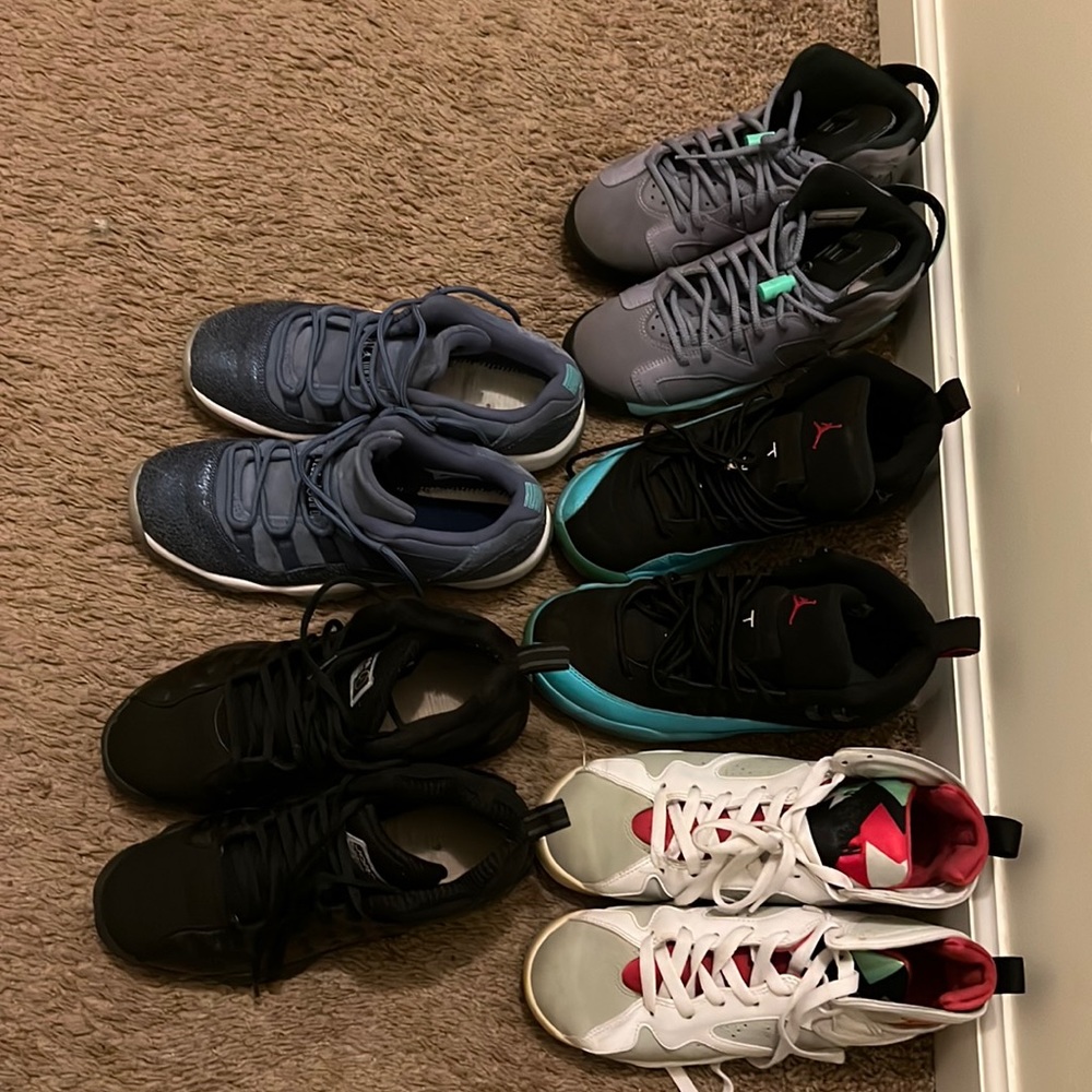 unisex jordan sz 5.5